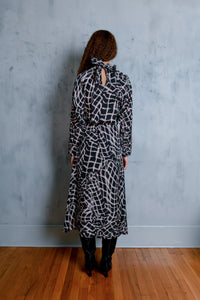 Replete Dress - Folds